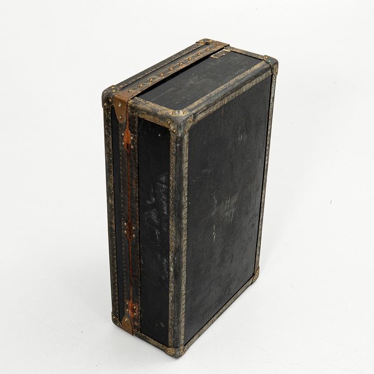 Goyard, trunk, circa 1900.