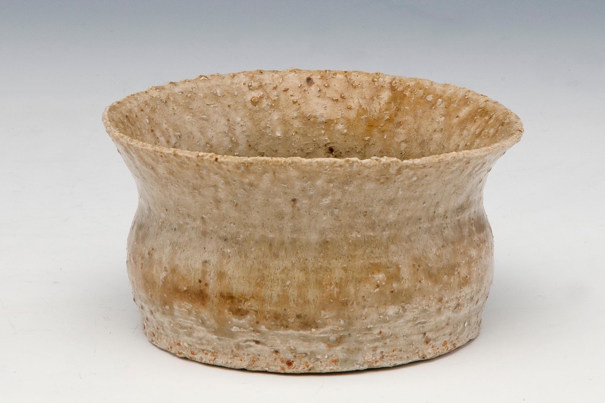Liisa Hallamaa (Larsen), A CERAMIC BOWL.