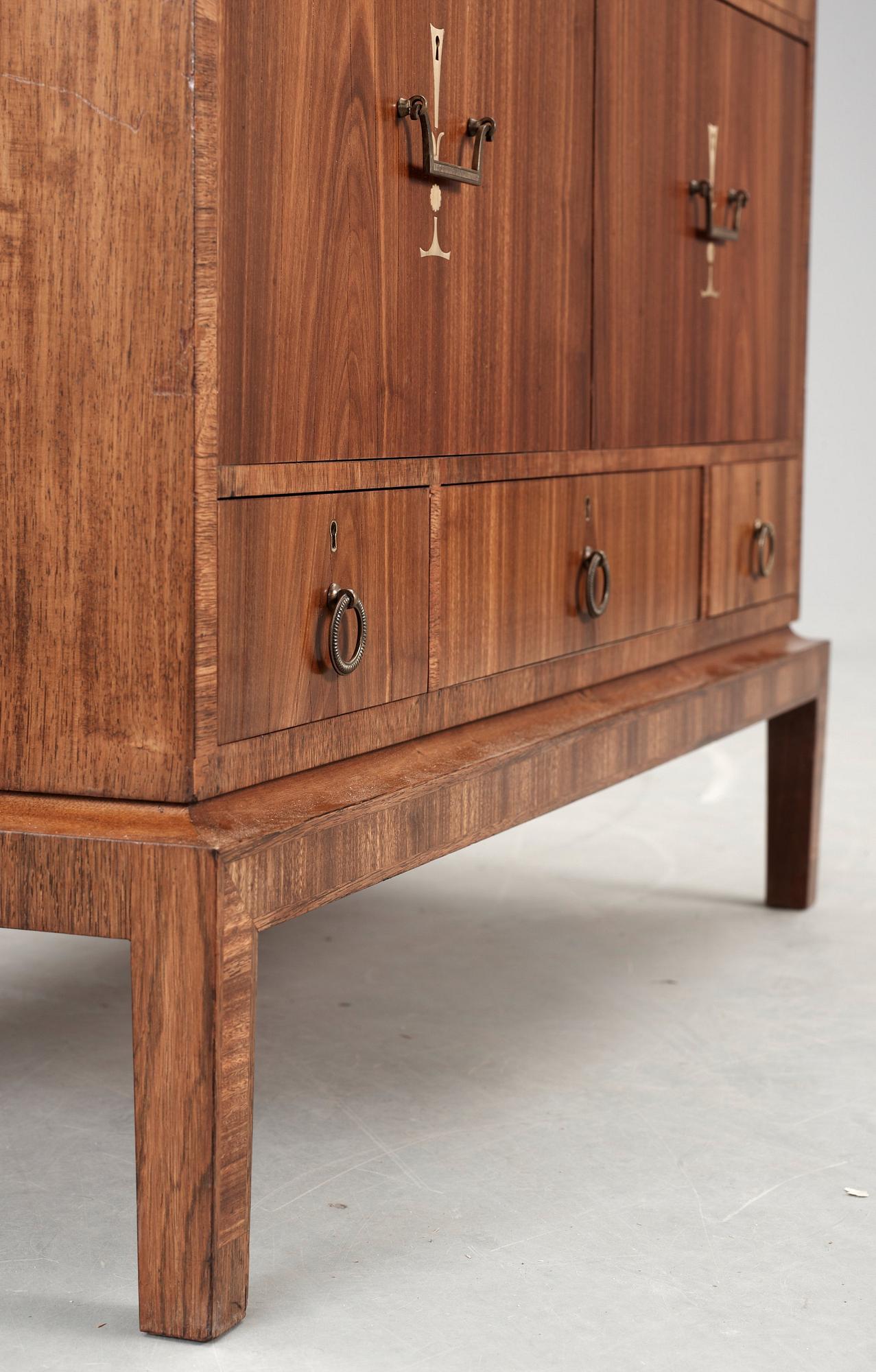 A chest of drawers attributed to Axel Einar Hjorth, executed by Hjalmar Wikström, Stockholm 1920's-30's.