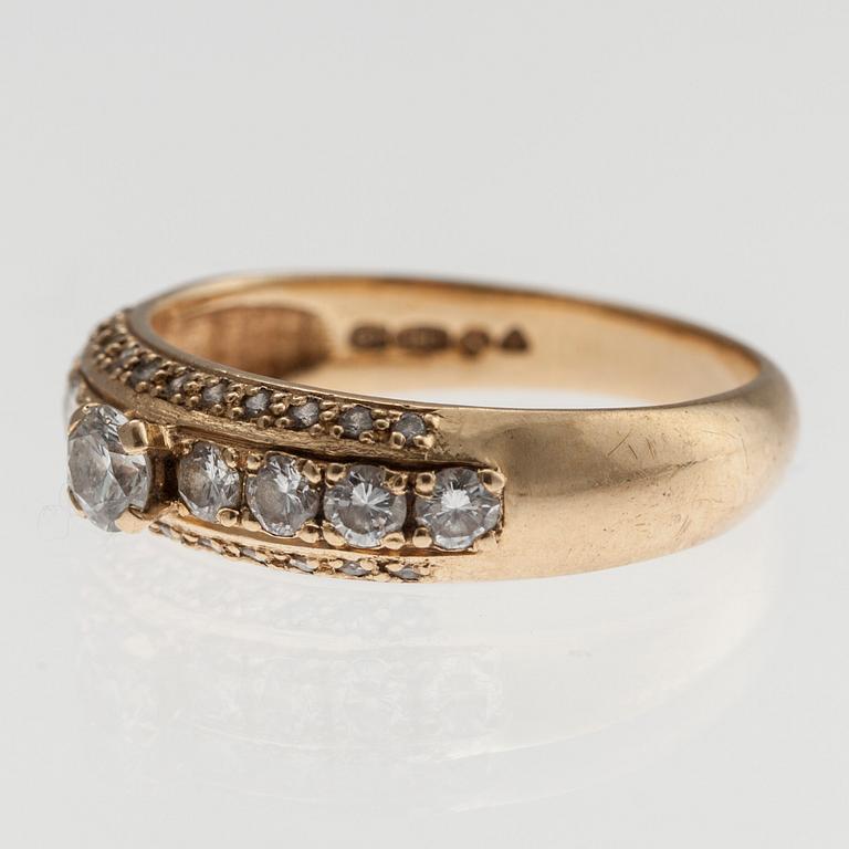 A RING, 14K gold. Brilliant cut diamonds c. 0.50 ct. Finland 1999. Size 17,5. Weight 3,4 g.