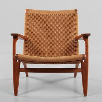 KARMSTOL, "CH-25", Hans J. Wegner, Carl Hansen, detta exemplar sannolikt tillverkat under 1950-talet.