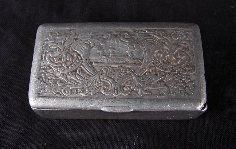 DOSOR , 10 st, flertal material bla mässing, nysilver, horn. 1800-1900-tal.