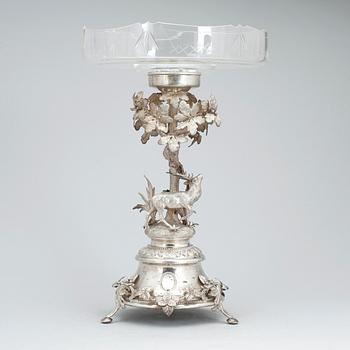 UPPSATSSKÅL, silver, glas, L. Larsson & Co, Stockholm 1876. Silvervikt ca 815 gram.