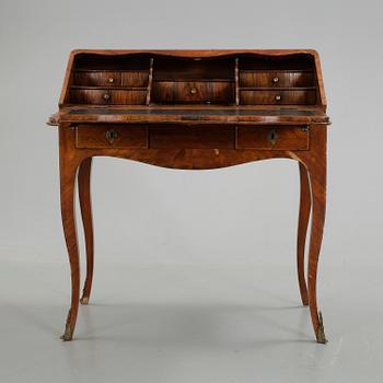 SEKRETÄR. Louis XV, 1700-talets andra hälft.