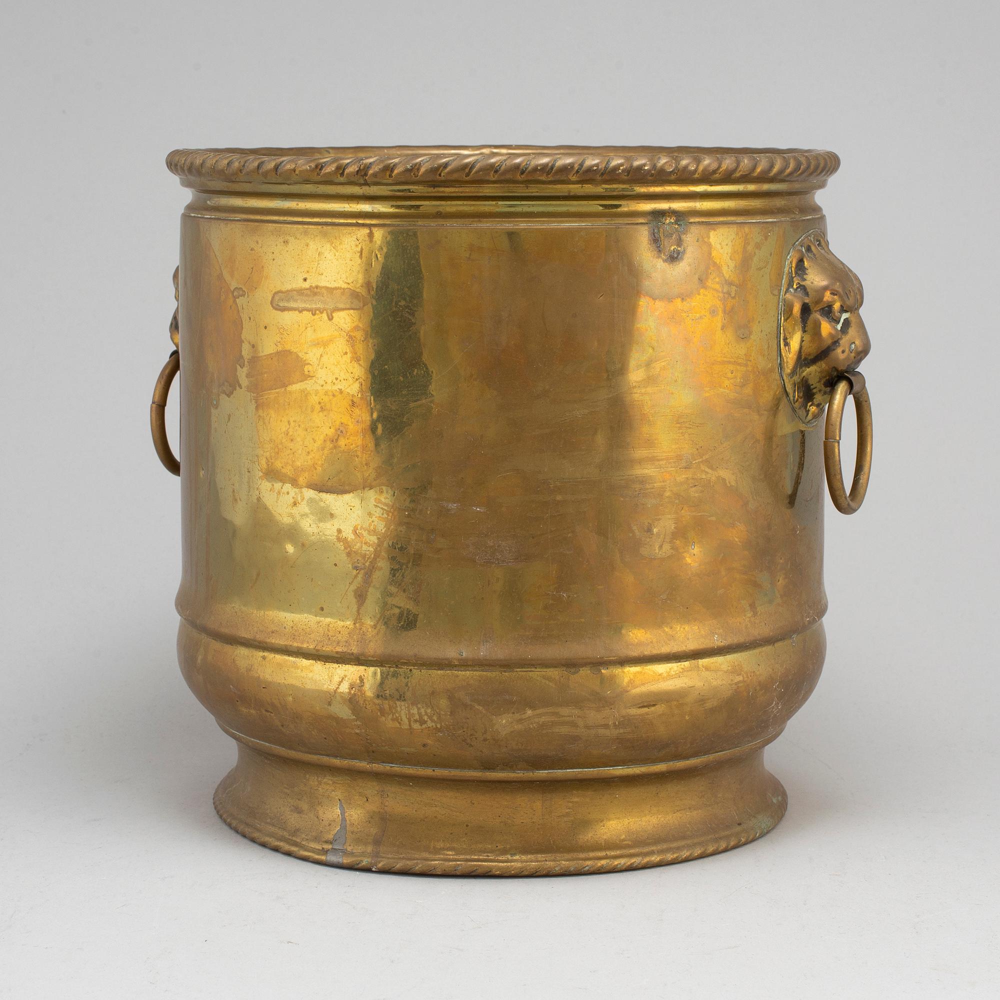 YTTERFODER, mässing, 1800-tal.