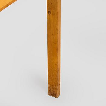 Alvar Aalto, pöytä, malli 82, O.Y. Huonekalu- ja Rakennustyötehdas A.B. 1950-luku.