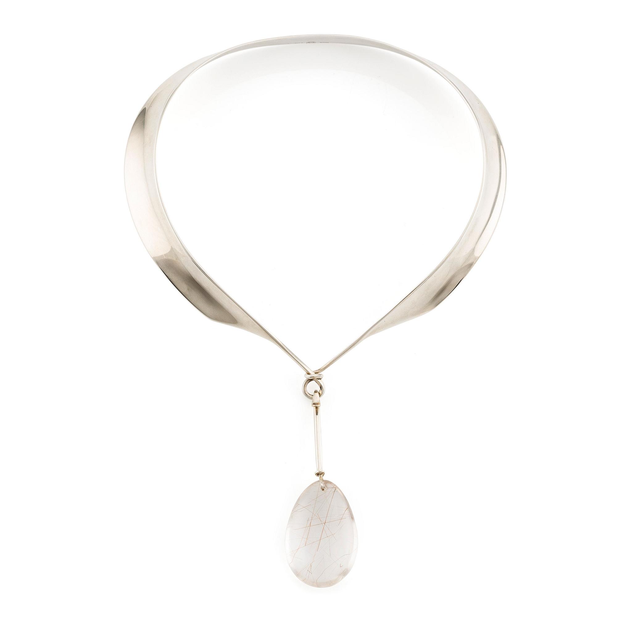 halsring nr 160 med hänge nr 131 i rutilkvarts, sterling silver, för Georg Jensen, Danmark.