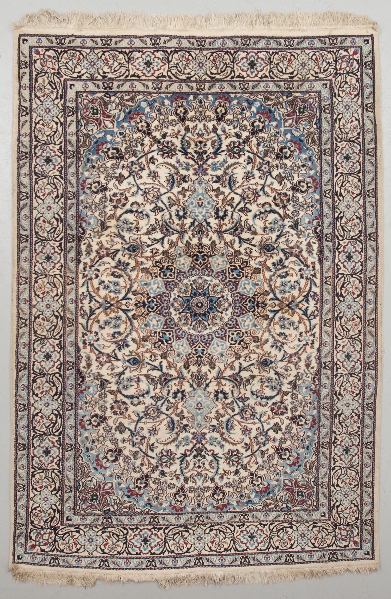 MATTA, old, Nain, part silk, ca 300 x 197 cm.
