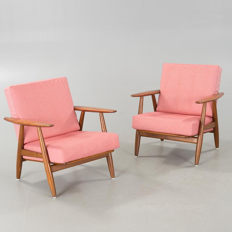 a pair of armchairs model "GE-240", Getama, Denmark.