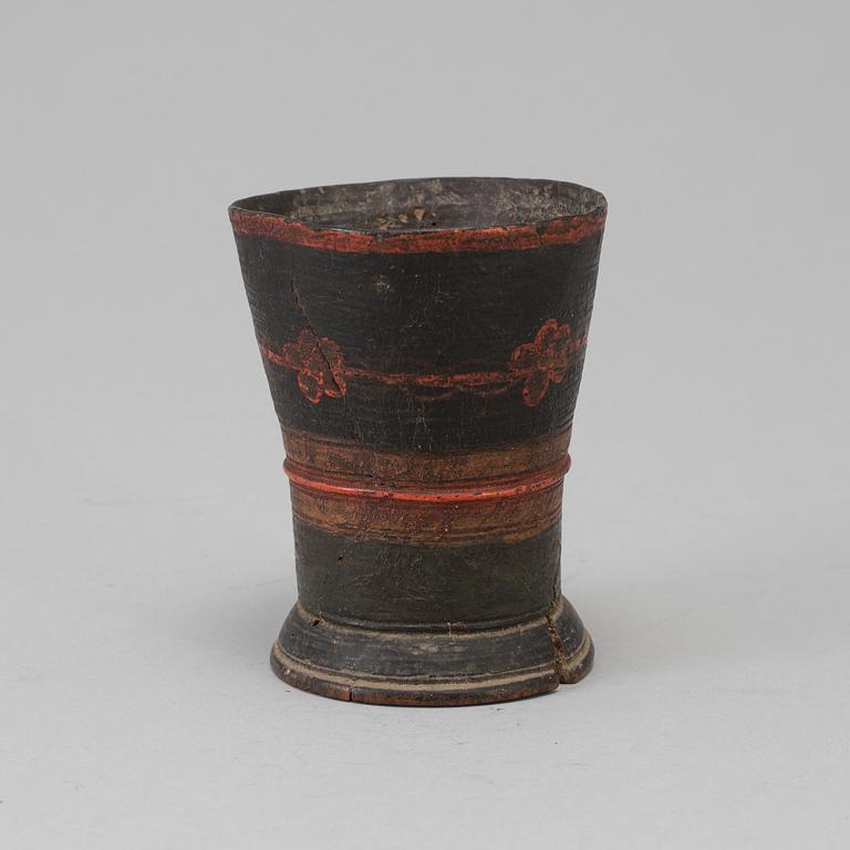 A PAINTED WOODEN BEAKER, 18th century.