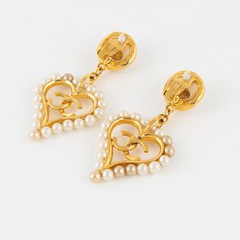 Chanel, earrings, 1984-1992.