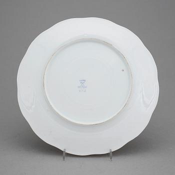 TALLRIK, porslin. Sevres-liknande märke, 1800-talets slut.