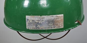 INDUSTRILAMPOR, 2 st snarlika 1900-talets andra hälft. Höjd ca 45-48 cm.