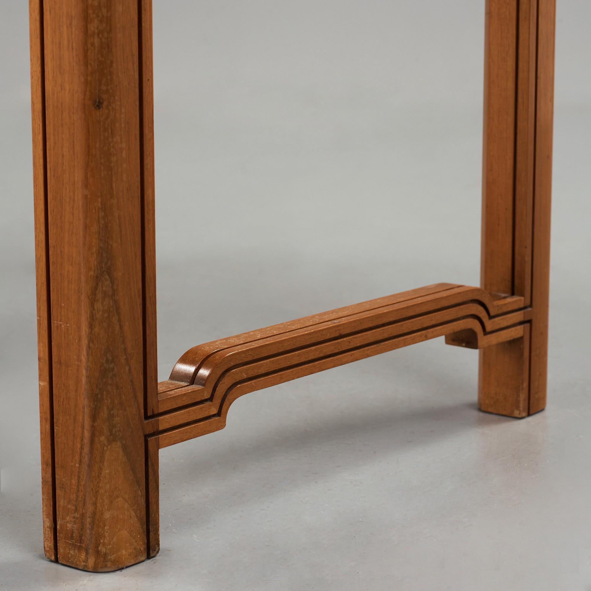 Nils Ahrbom & Helge Zimdahl, a walnut side table/console table, Stockholm 1932.