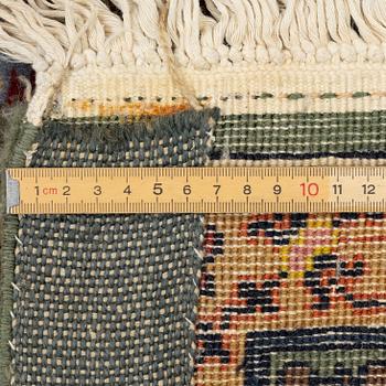 Carpet, approx. 192 x 192 cm.