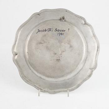 Pewter plates, 12 pcs, similar, pewter, 1762-1792.