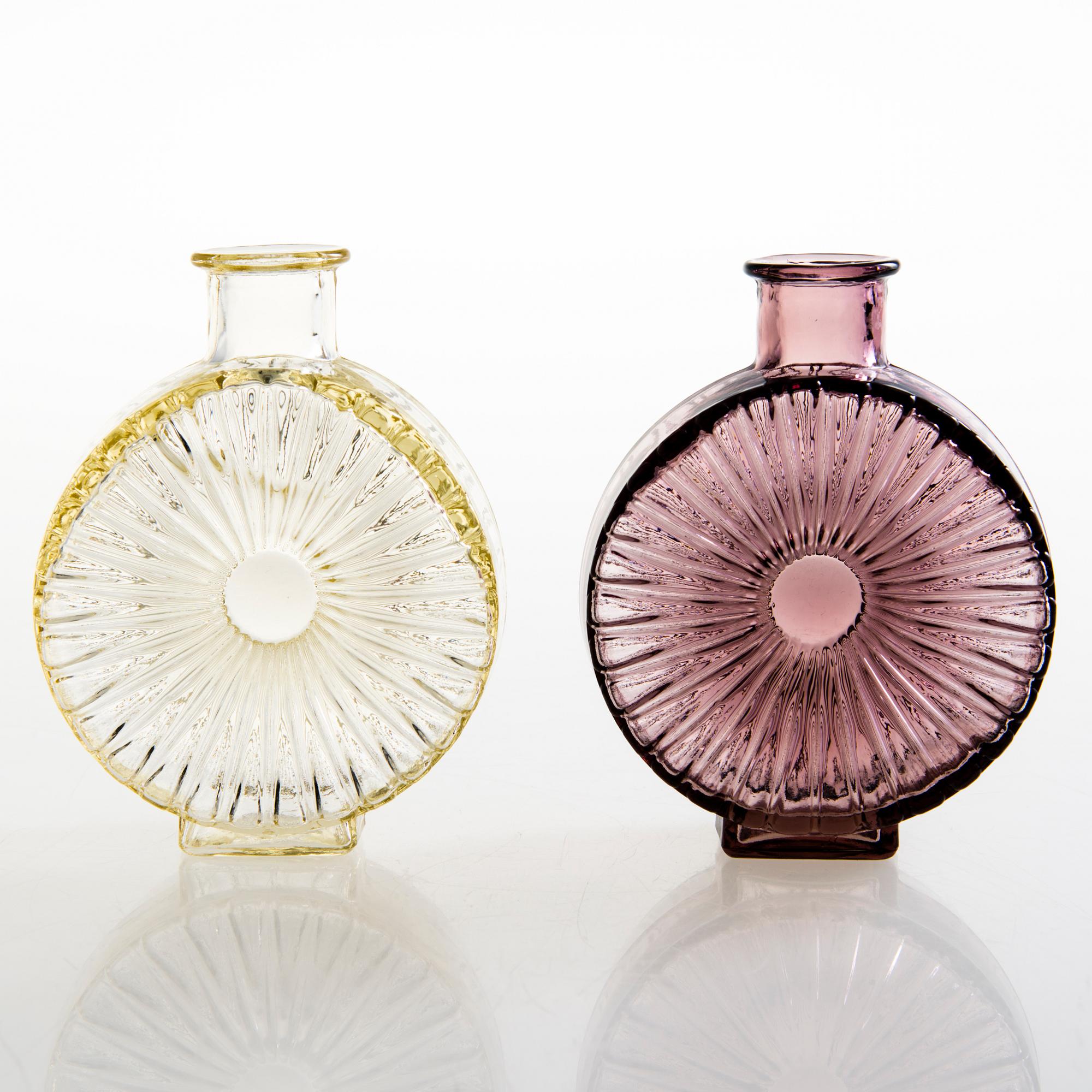HELENA TYNELL, Two 'Sun bottle' for Riihimäen Lasi Oy. In production 1964-1974.