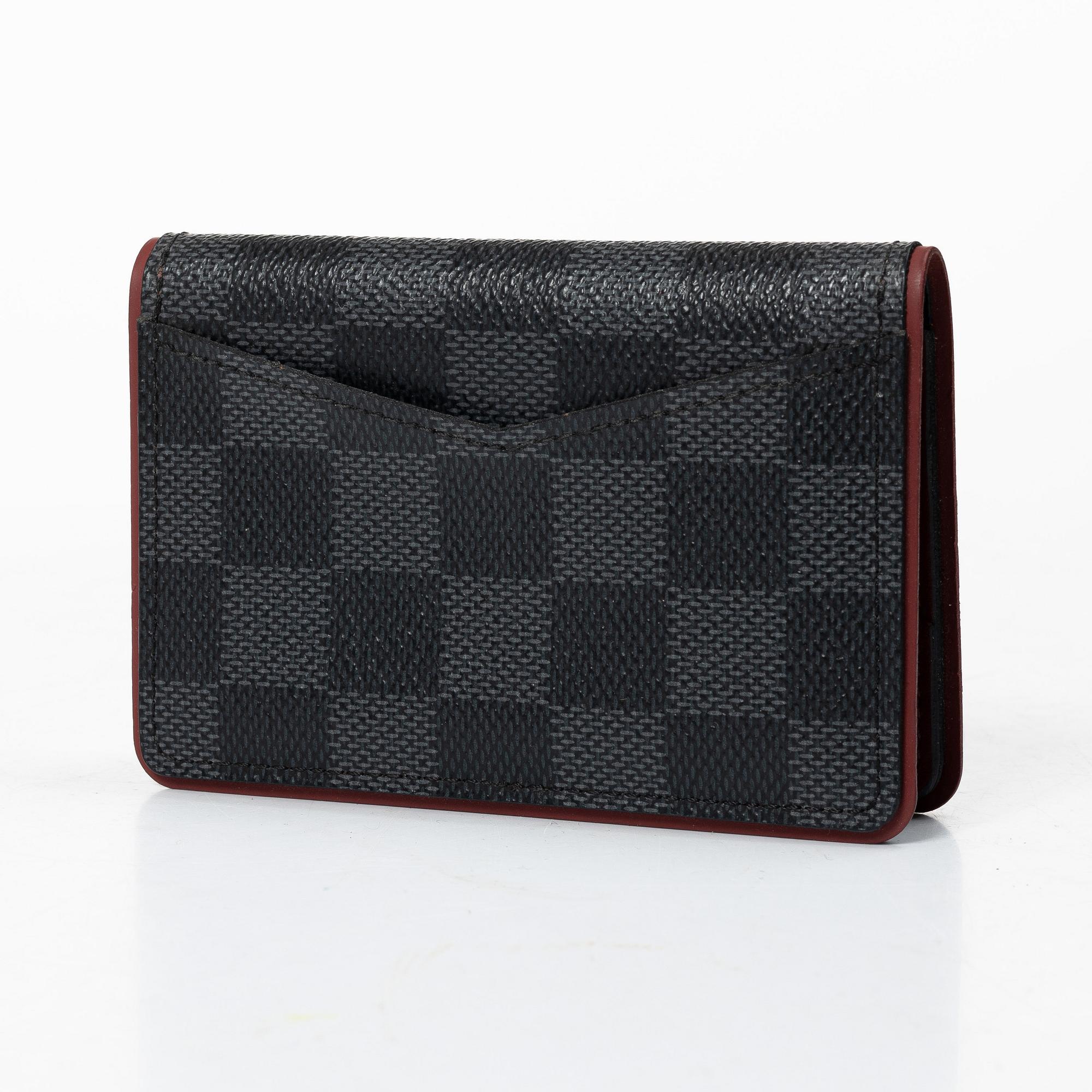 Louis Vuitton, wallet.