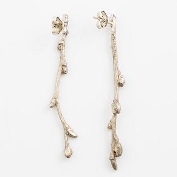 Sofia Björkman, collier, ring och örhängen i form av björkgrenar, silver. Ring med tanzaniter.