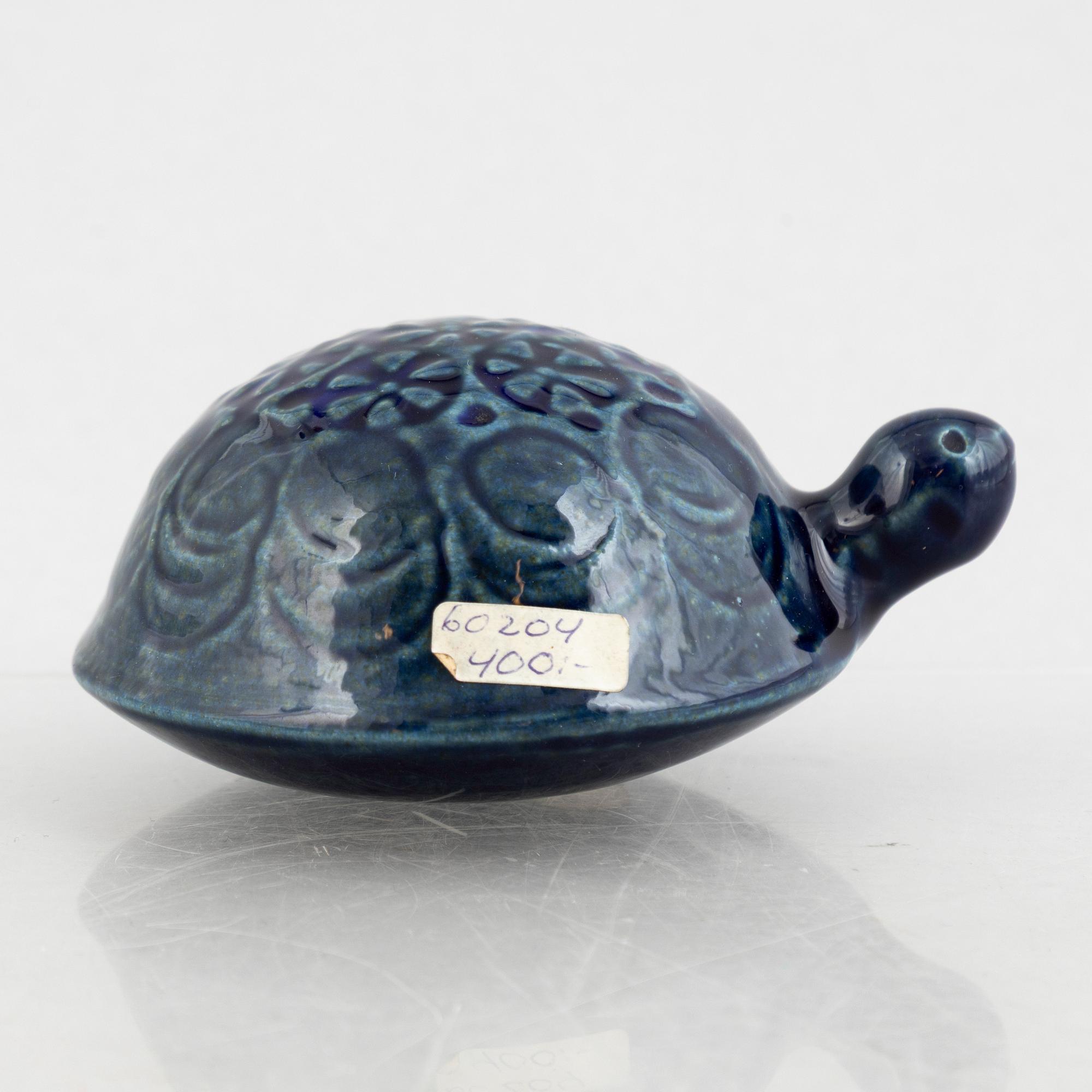 Lisa Larson, figurines, a set of four stoneware figurines including 'Lejon mini' from the series 'Afrika', Gustavsberg.