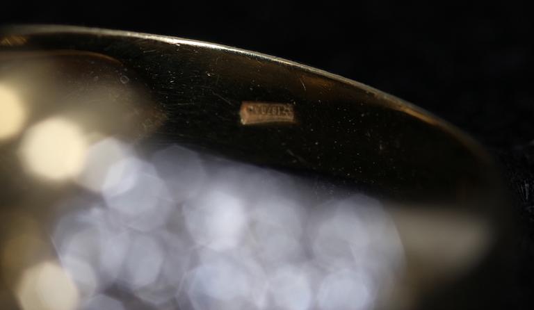 RING, guld samt diamanter.