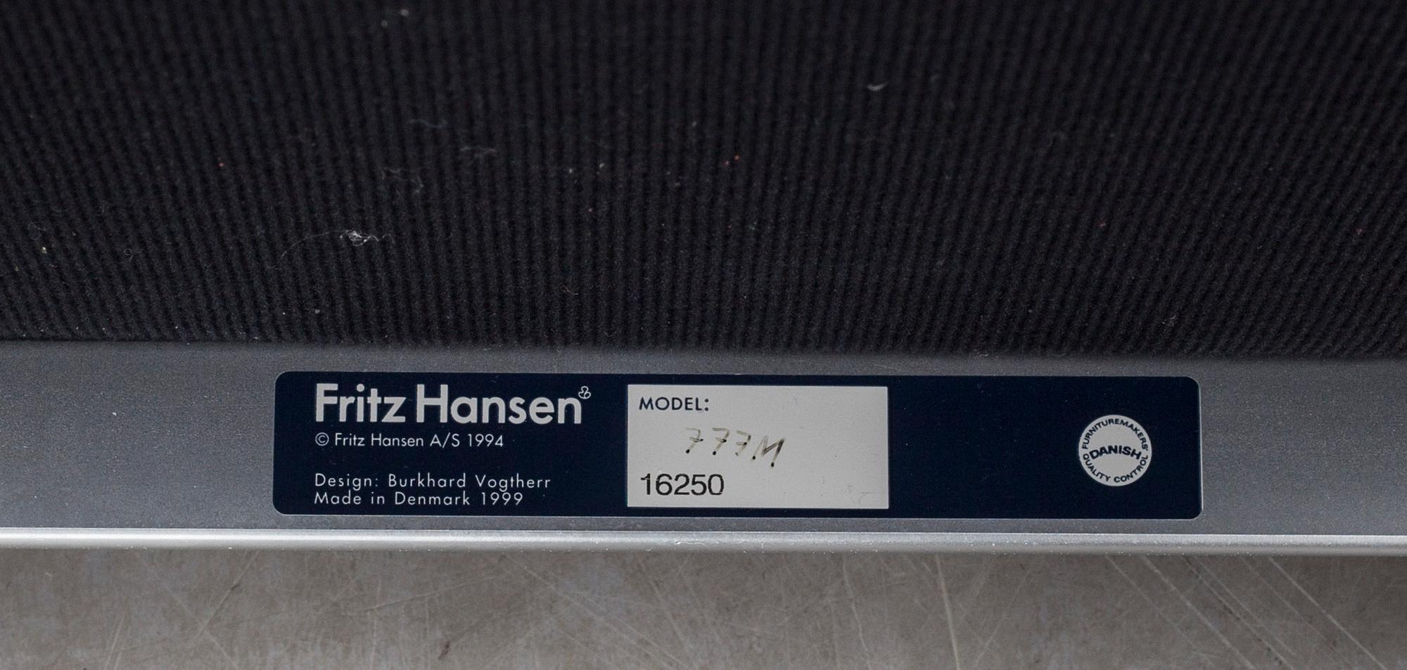 KARMSTOL, Burkhard Vogtherr för Fritz Hansen.
