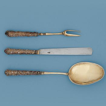897. A German 17th century silver-gilt and filigree three-piece travel cutlery, unmarked.