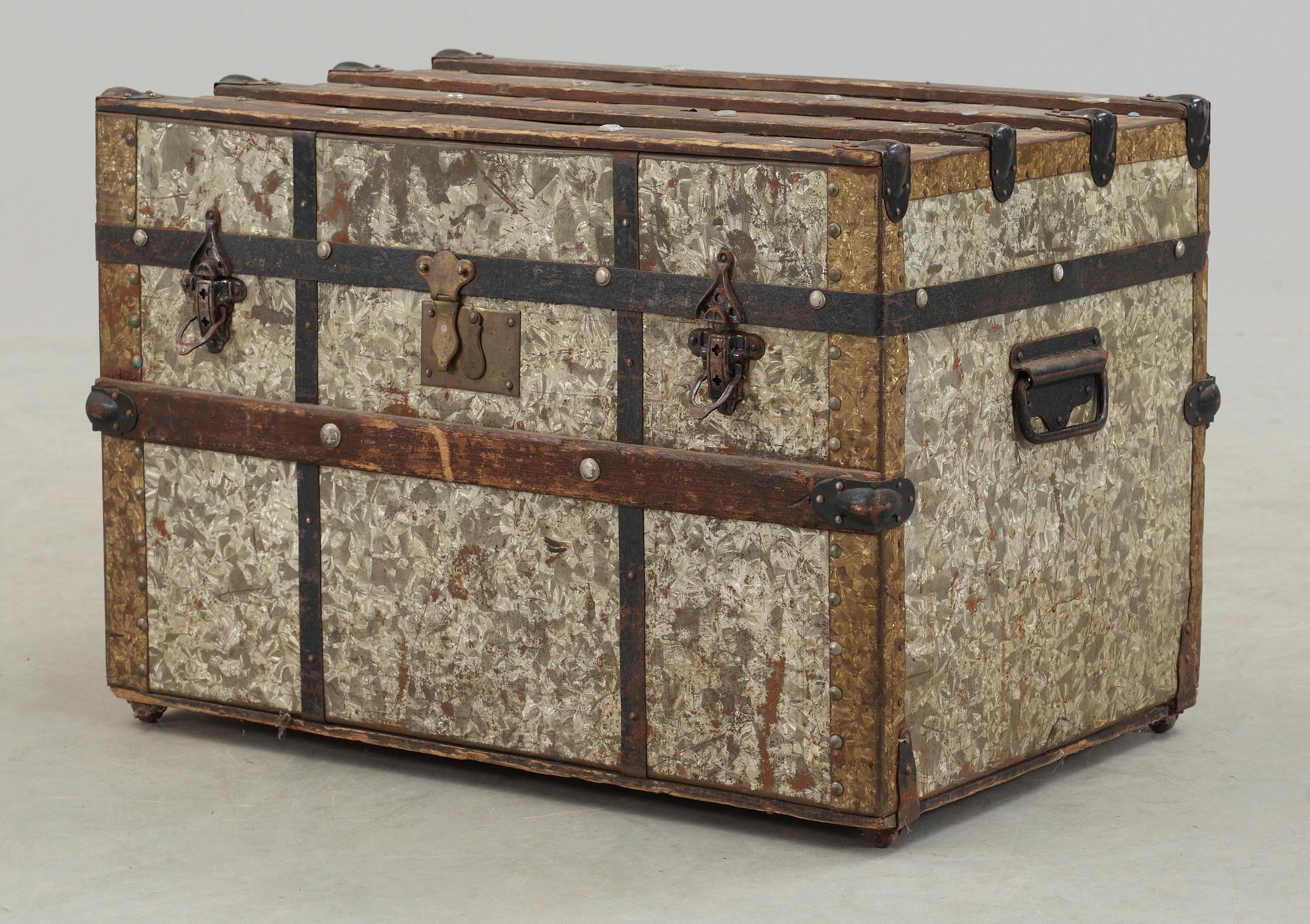KOFFERT, 1900-talets början.