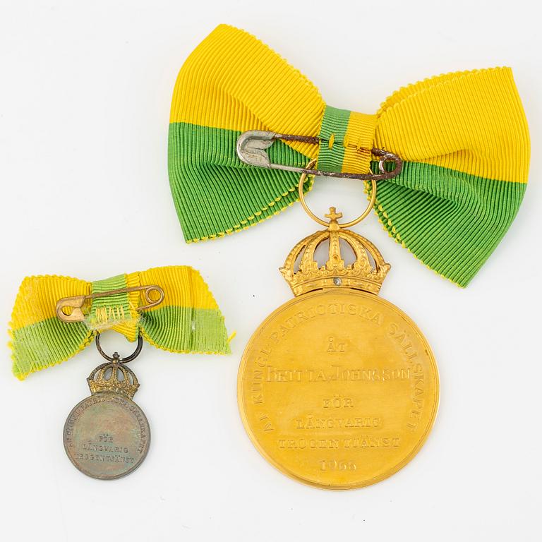 Guldmedalj  Gustaf VI Adolf, Sverige, Kungliga Patriotiska Sällskapet 1964.