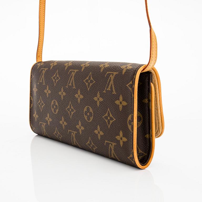 Louis Vuitton, a Monogram 'Pochette Twin' bag.