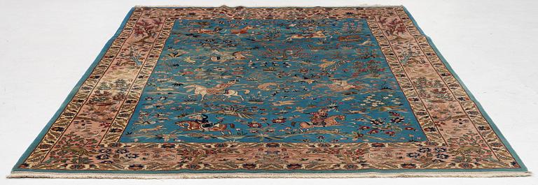 A Tabriz carpet of 'Hunting' design, northwest persia, c. 290 x 200 cm.