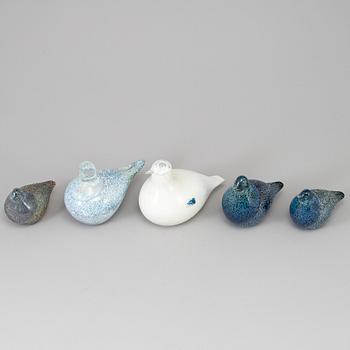 Five Finnish glass birds. One by Oiva Toikka, Nuutajärvi Notsjö.