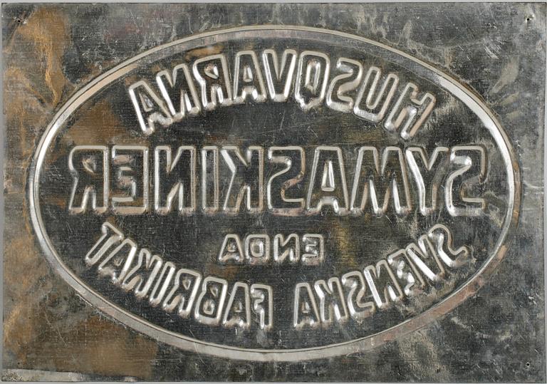 PLÅTSKYLT, 1900-talets första hälft.