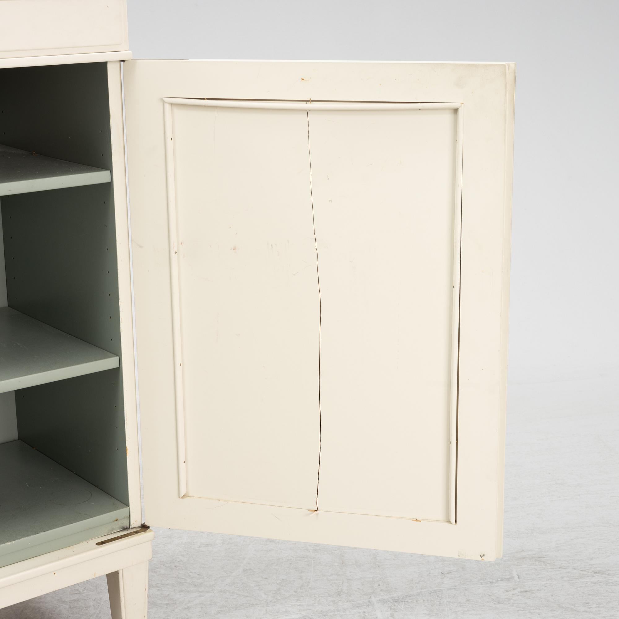 Carl Malmsten, sideboard, "Herrgården", Bodafors, 1900-talets andra hälft.