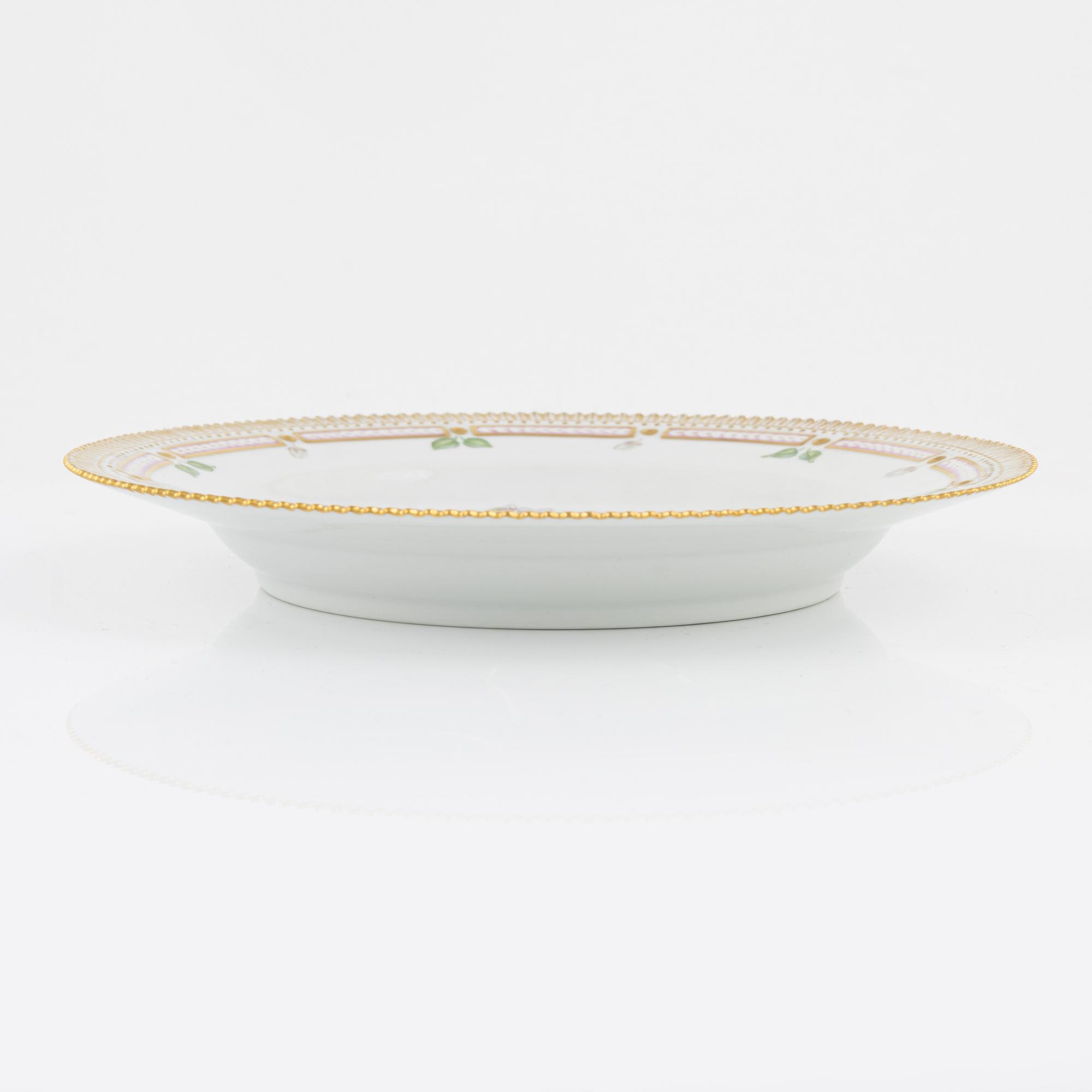 Tallrik, "Flora Danica", Royal Copenhagen, Danmark, 1985-91.