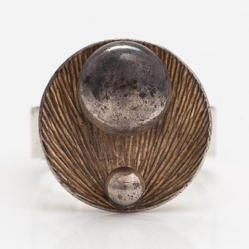 Elis Kauppi, Ring, sterlingsilver. Kupittaan kulta, Åbo 1971.