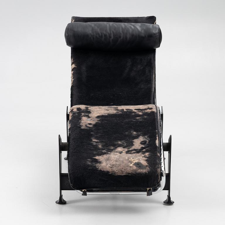 Charlotte Perriand & Le Corbusier, vilstol, "LC4", Cassina, Italien.