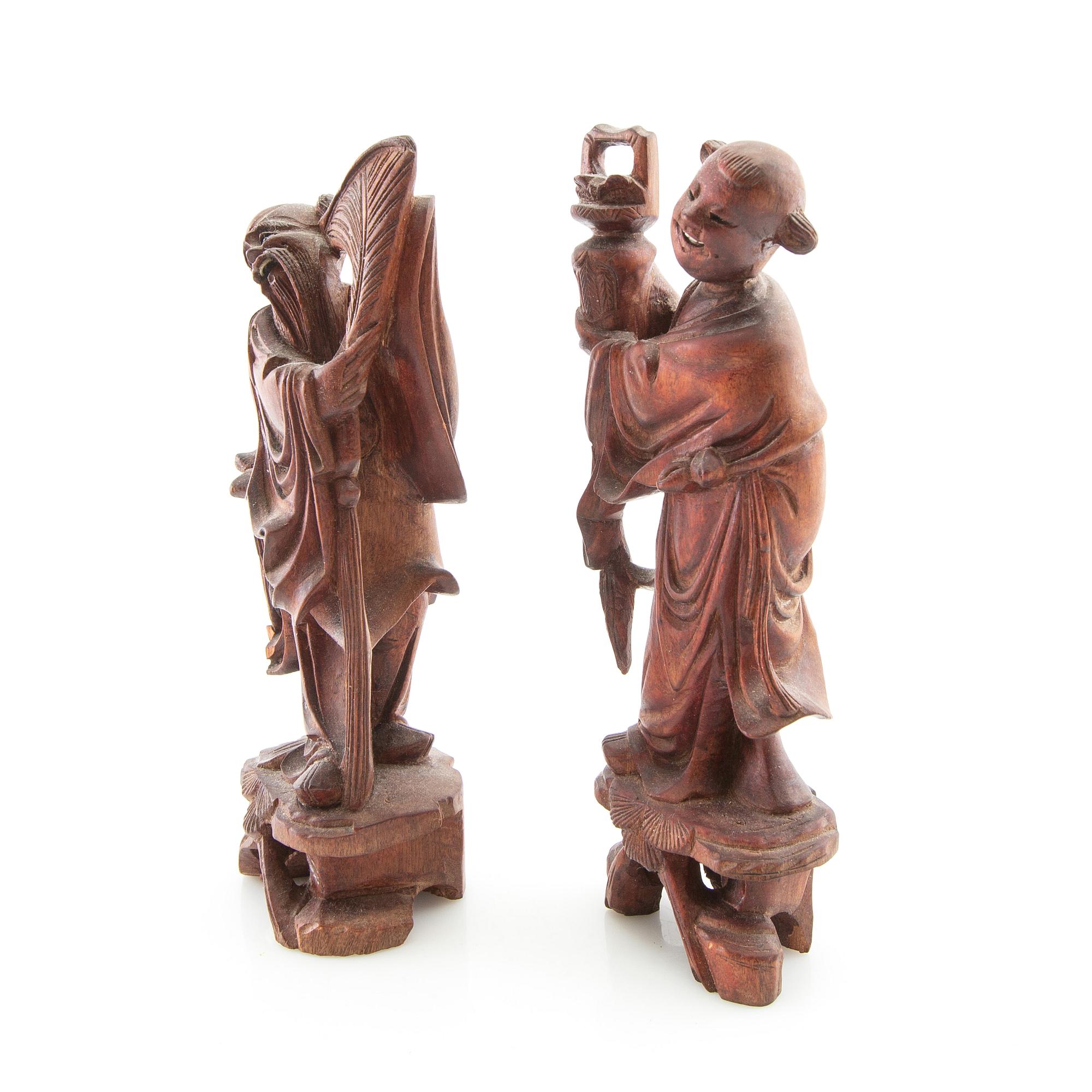 Figurines 4 pcs China 20th century.