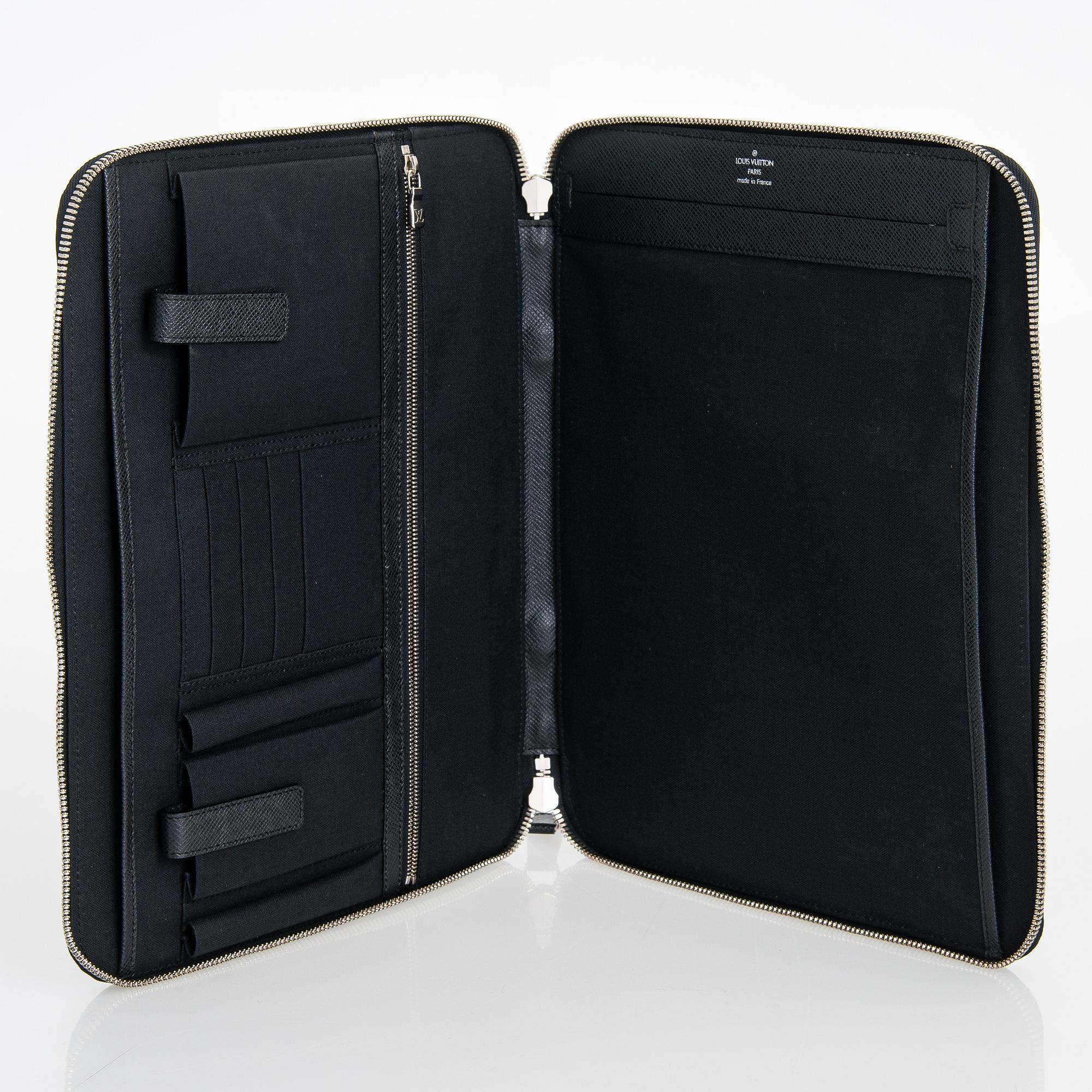 Louis Vuitton, a Taiga 'Vladimir' Business Portfolio.