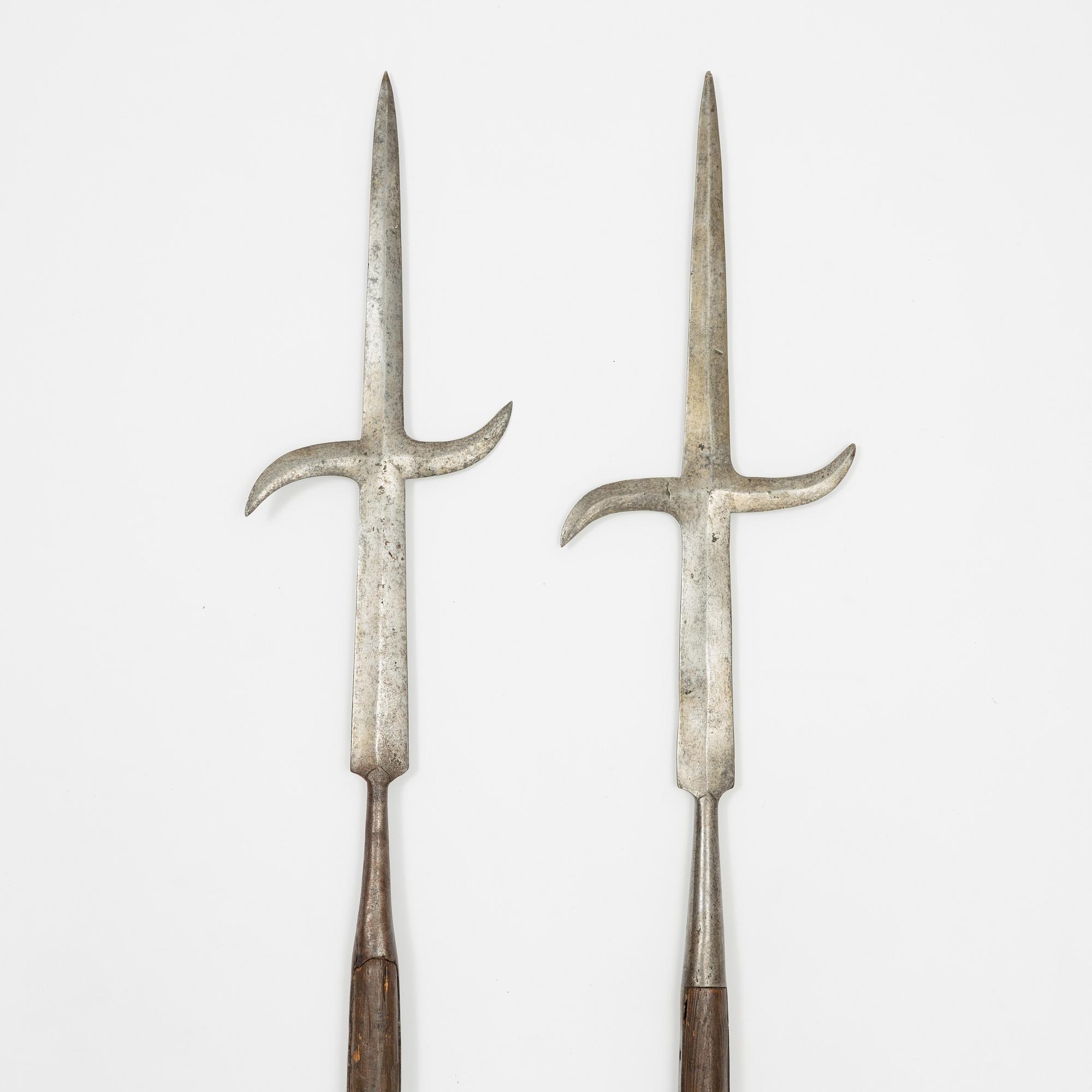 A pair of Swedish partisans.