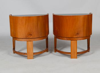 SÄNGBORD, 1 par, 1900-talets mitt.