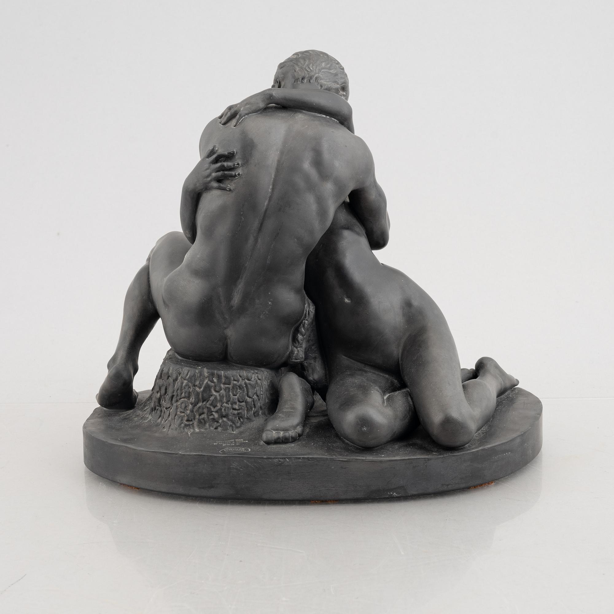 Stephan Sinding, after, a basalt sculpture, "To mennesker", 20th century.