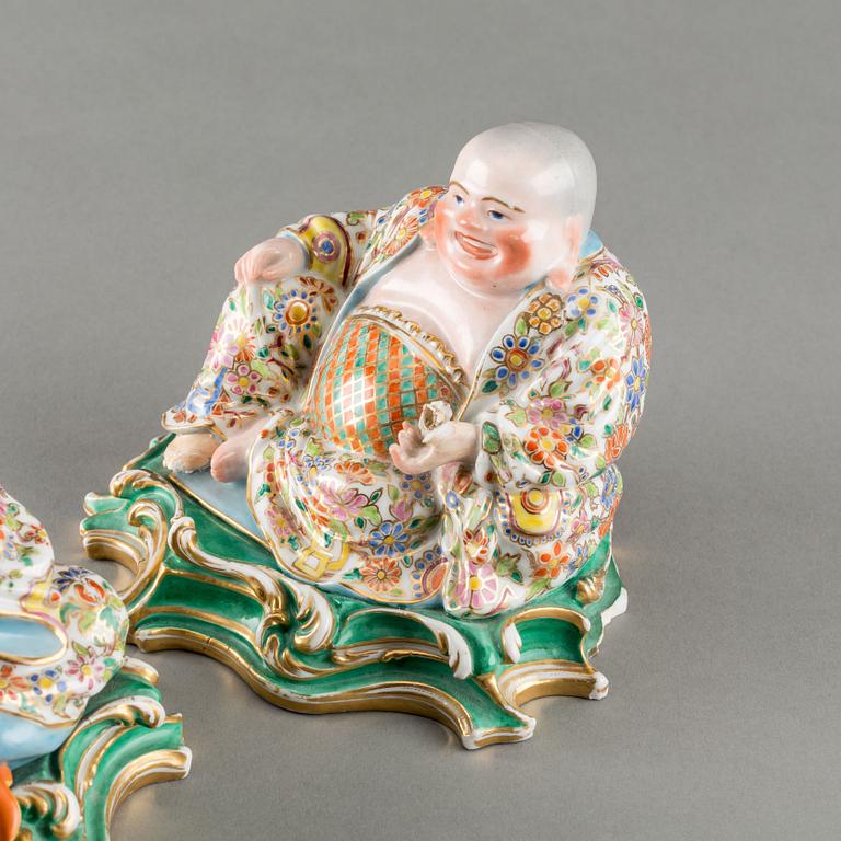 FIGURINER, ett par, porslin, märkt J.P. (Jacob Petit), 1800-tal.