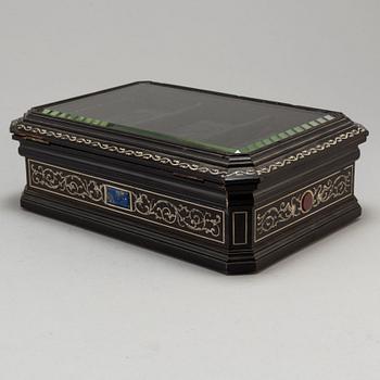 A 19th century box.