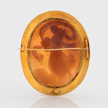 Gustaf Möllenborg brosch snäckskalscamé 18K guld.