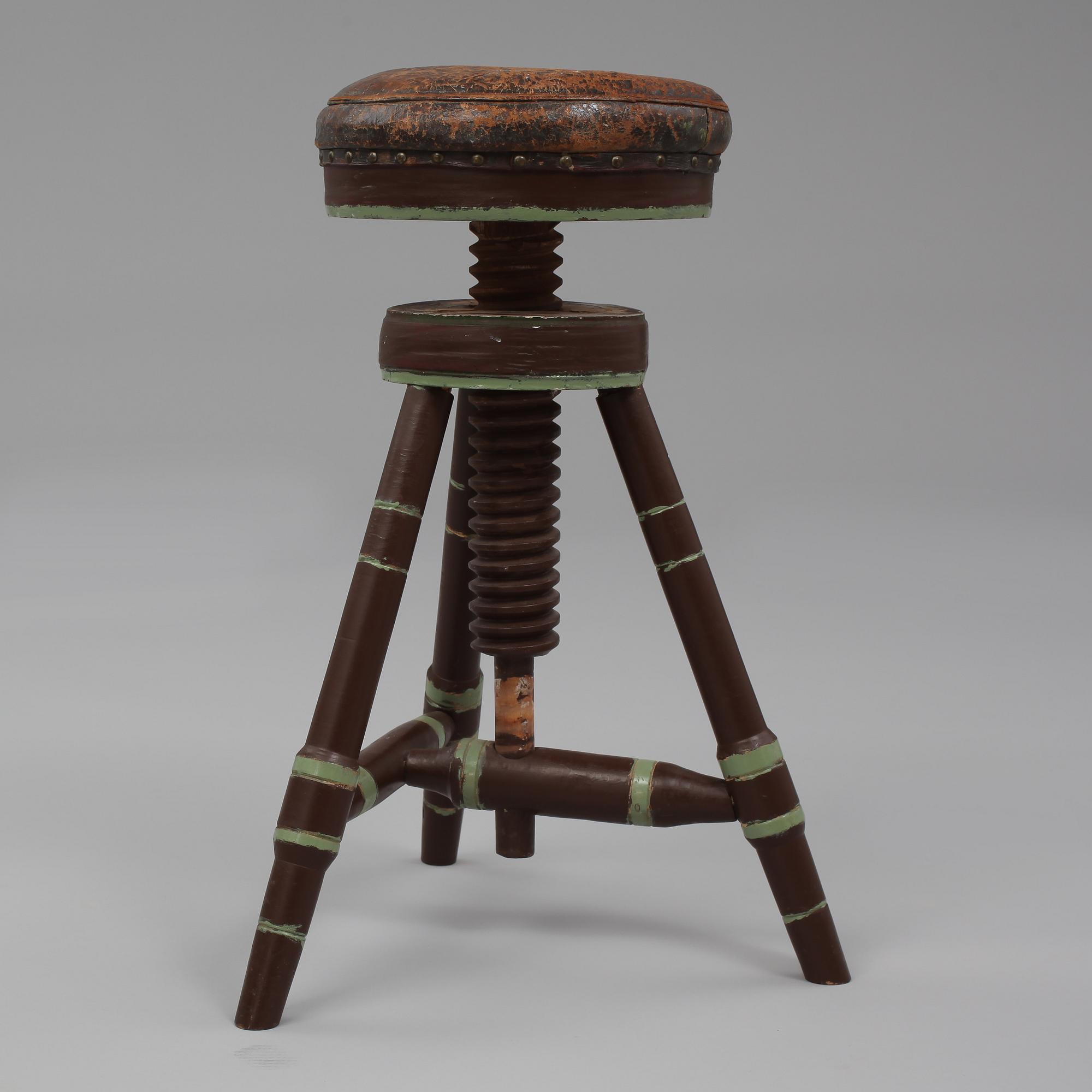 PALL, 1900-talets andra kvartal.