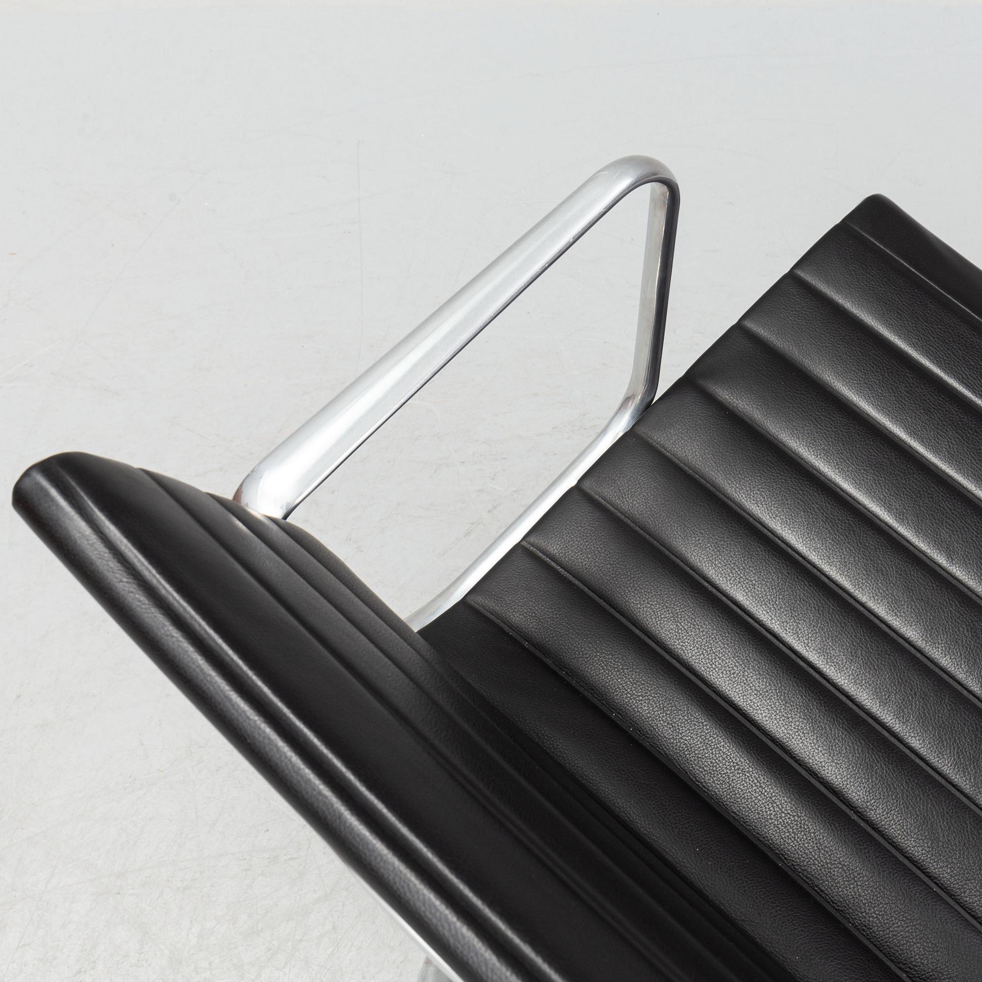 Charles and Ray Eames, desk chair, "EA 108" Vitra, 2005.