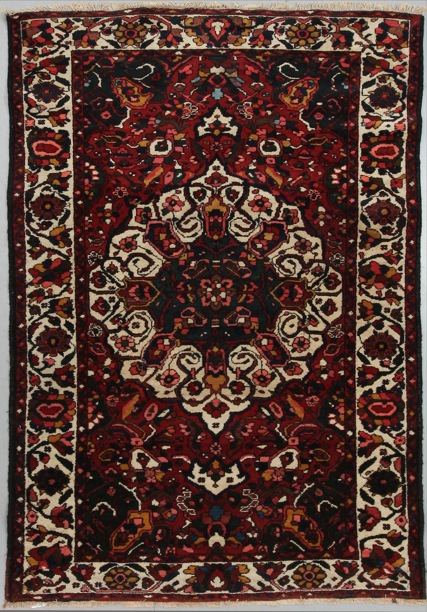 MATTA, Bachtiari, semiantik, 208x149.