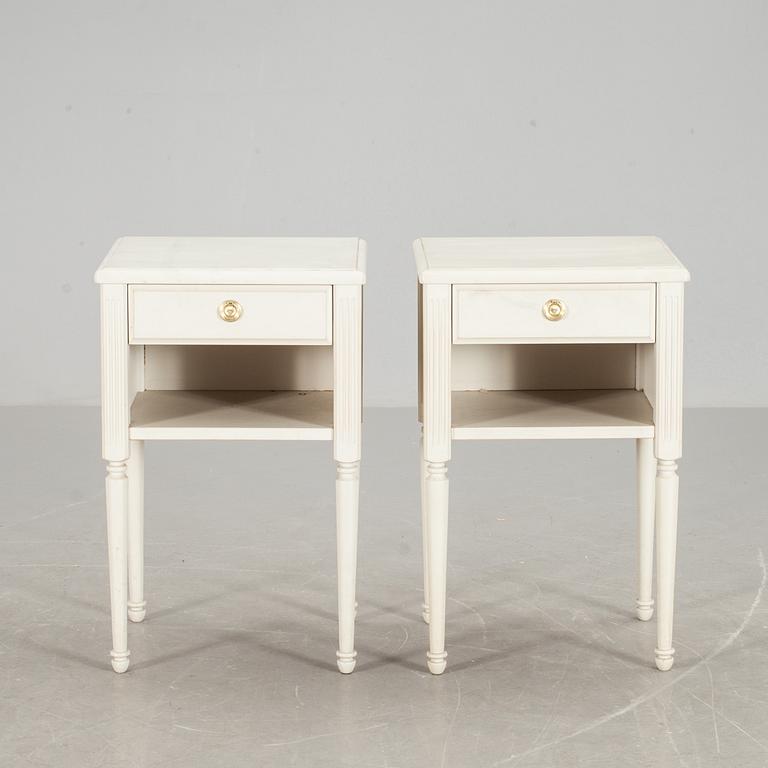 NATTDUKSBORD, ett par, gustaviansk stil, 1900-talets slut.