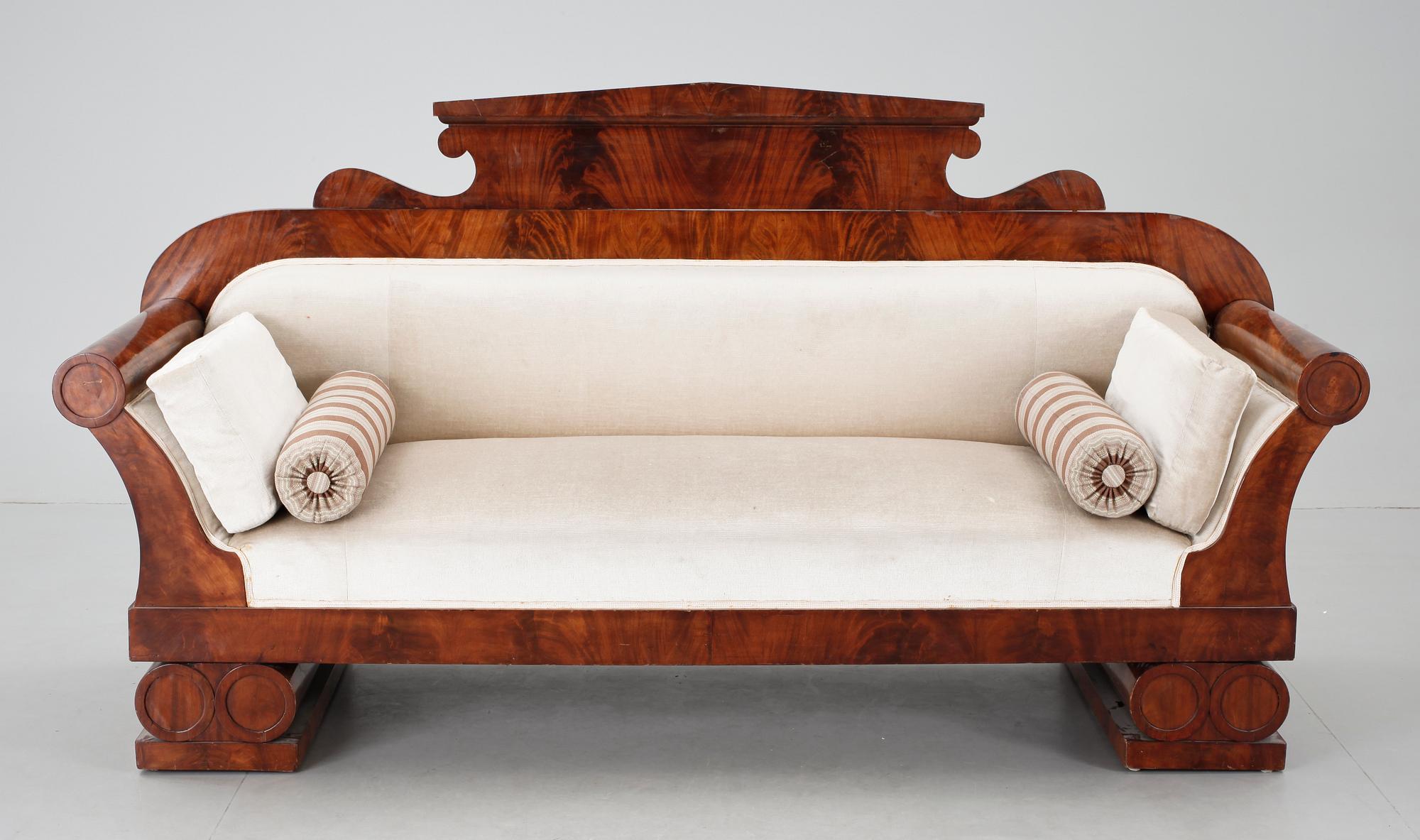 SOFFA. Karl Johan, 1800-talets första hälft.